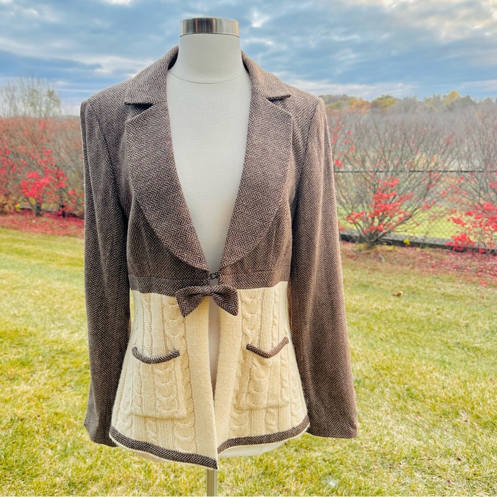Boston Proper Women’s Size 12
Brown & Beige Tweed Wool/ Rayon Sweater Blazer - Picture 2 of 16